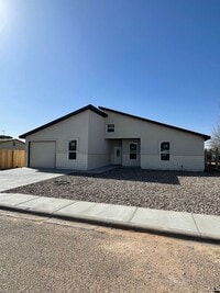 Building Photo - 1011 N Carol Ave