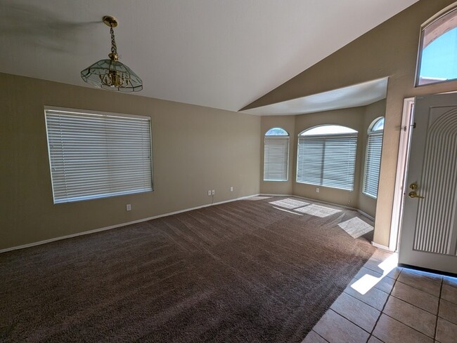 Building Photo - North Phoenix 3 bedroom with 2-car garage