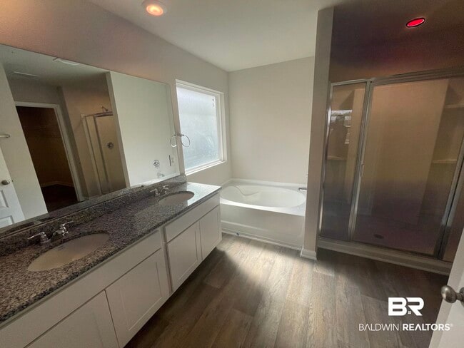 Building Photo - 213 Burnston Way