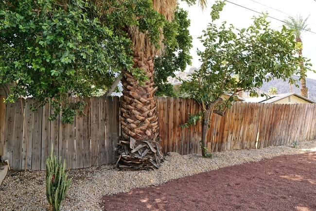 Building Photo - 52905 Avenida Rubio