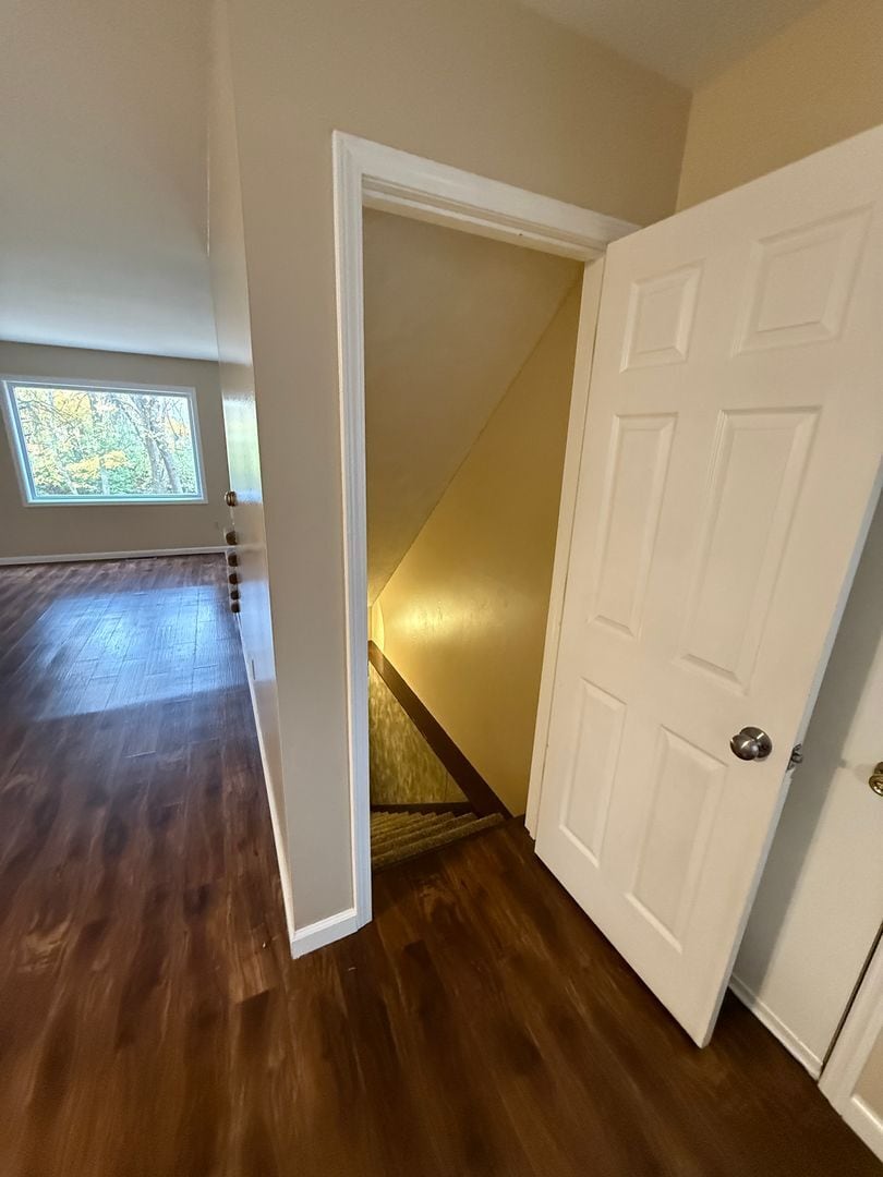 Building Photo - 5722 Bluebird Ct