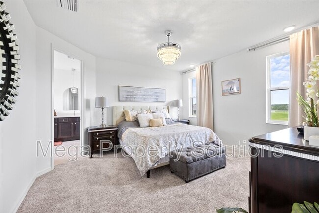 Building Photo - 12195 Stirrup Dr