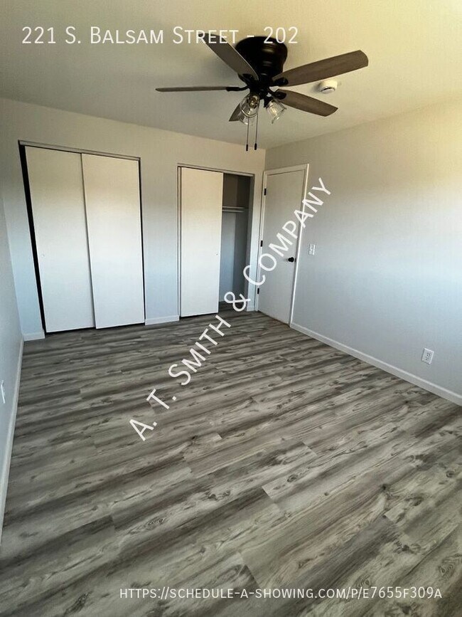 Building Photo - 221 S Balsam St