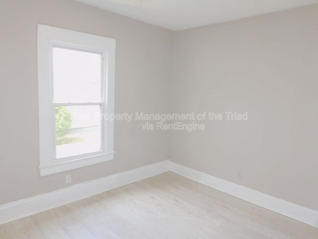 Building Photo - 1217 Pearson Pl