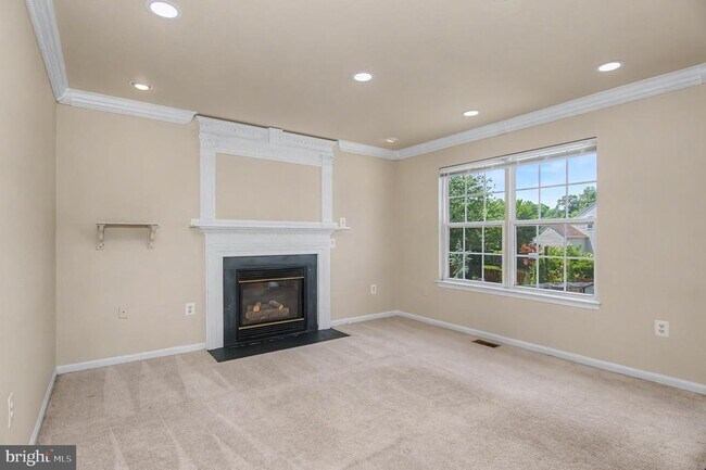 Building Photo - 14126 Rockinghorse Dr