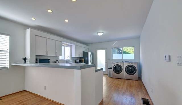 Building Photo - 5529 Raber St