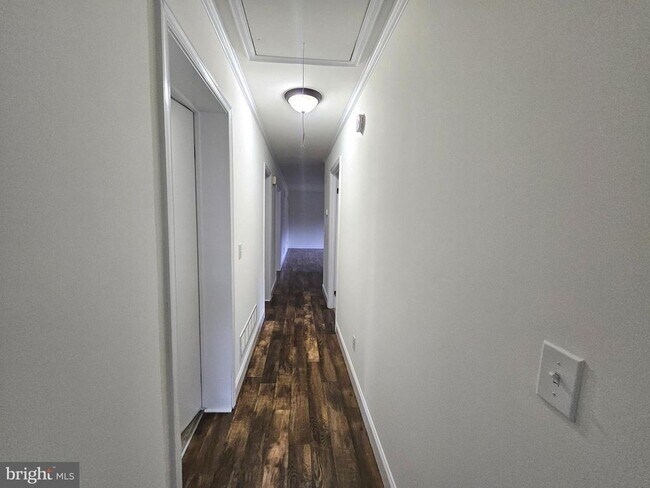 Building Photo - 873 Skeeter Neck Rd