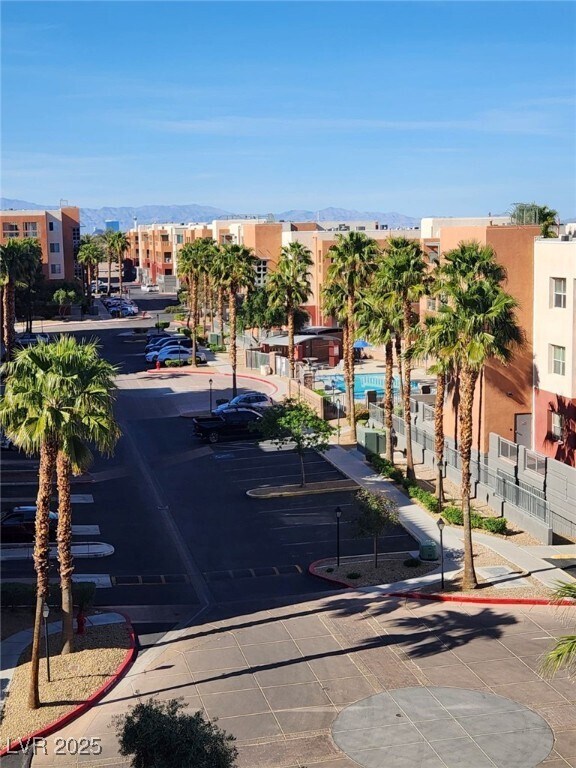 Building Photo - 63 E Agate Ave