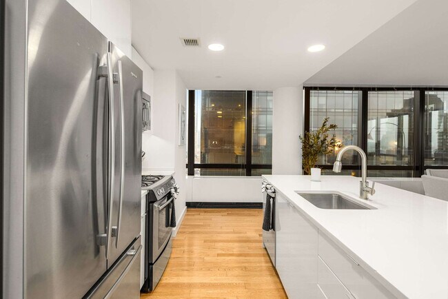 Building Photo - 1113 York Ave