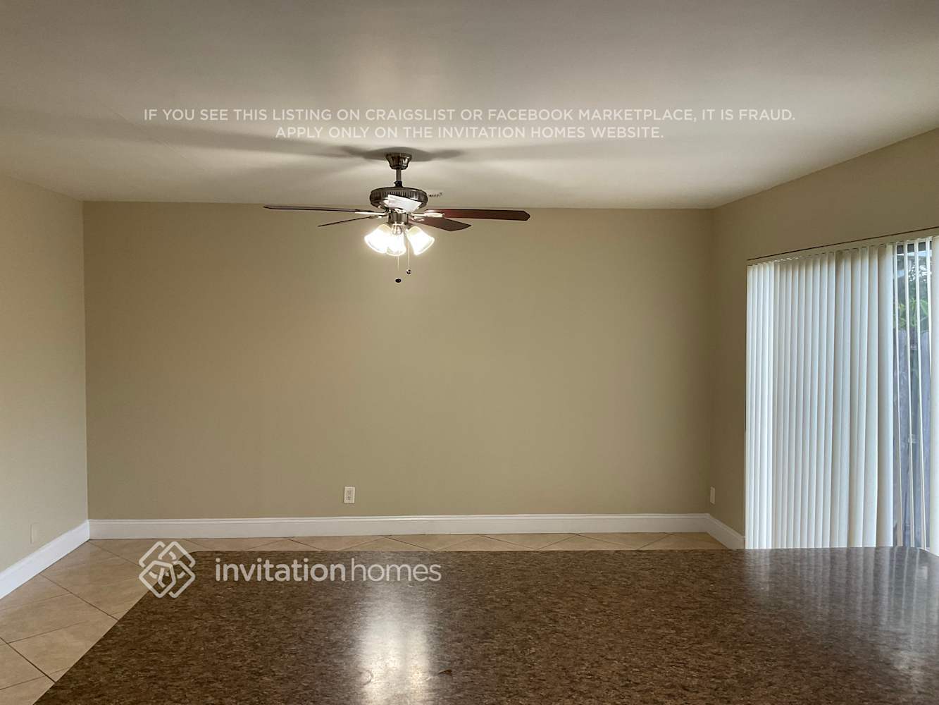 Building Photo - 7449 Santa Monica Dr