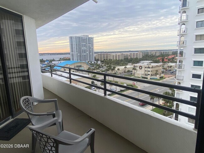 Building Photo - 3013 S Atlantic Ave