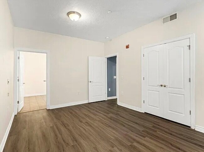Building Photo - Coming Soon!