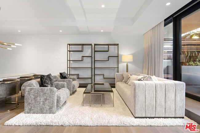 Building Photo - 8420 Sunset Blvd