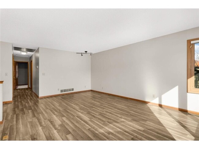 Building Photo - 15625 46th Ave N