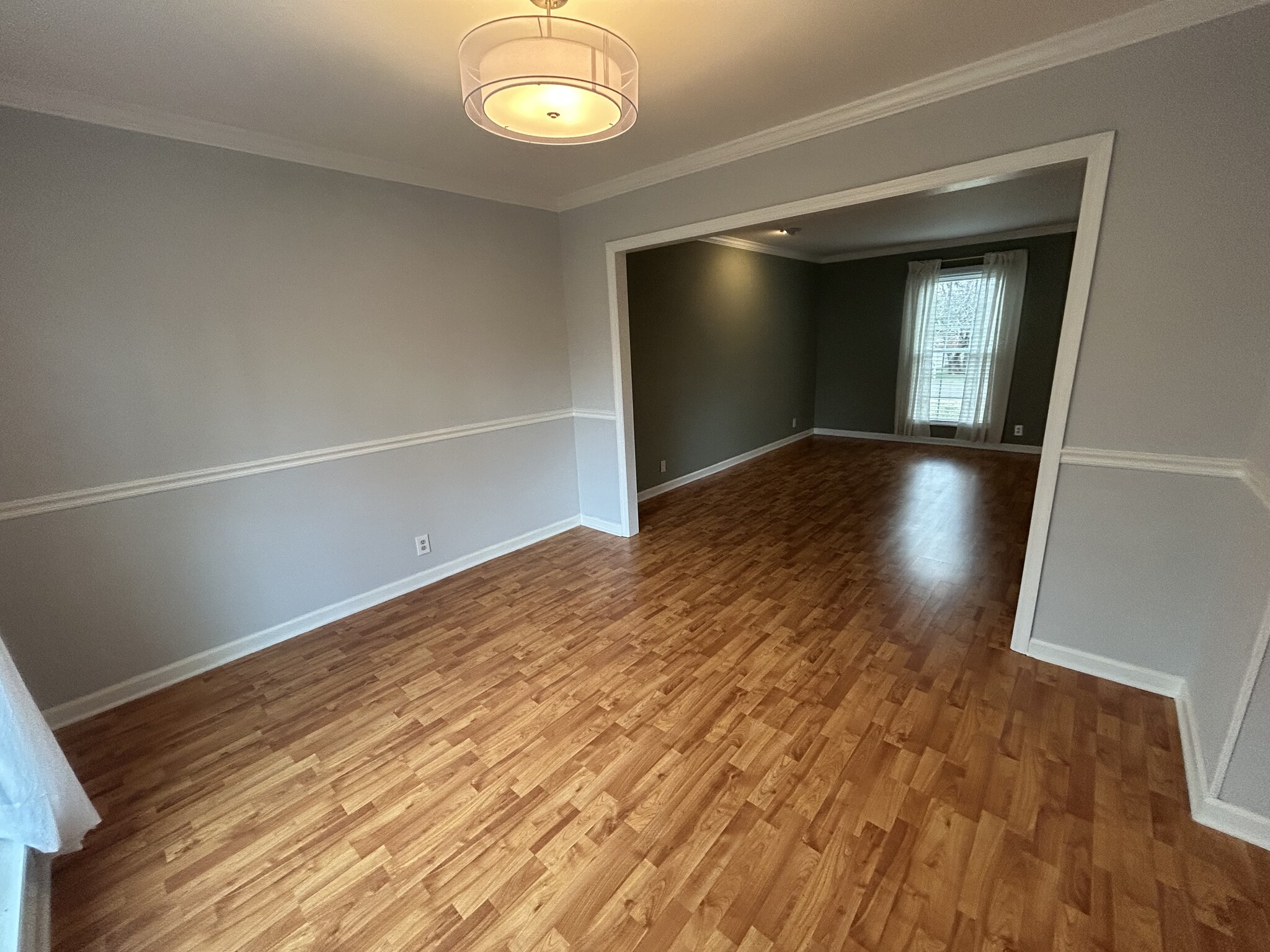 Dining Room - 405 Windsor Ct