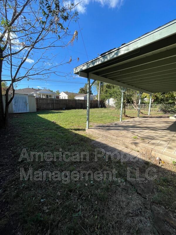 Building Photo - 2644 S Winston Ave