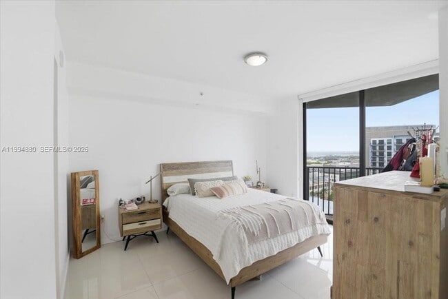 Building Photo - 5300 Paseo Blvd