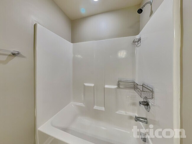 Building Photo - 741 Rolling Creek Cir