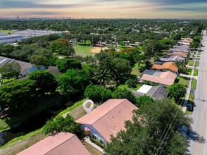 Building Photo - 1298 NW 15th Ave