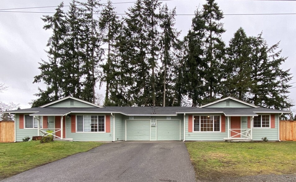 Ample Parking - 17416 8th Avenue Ct E