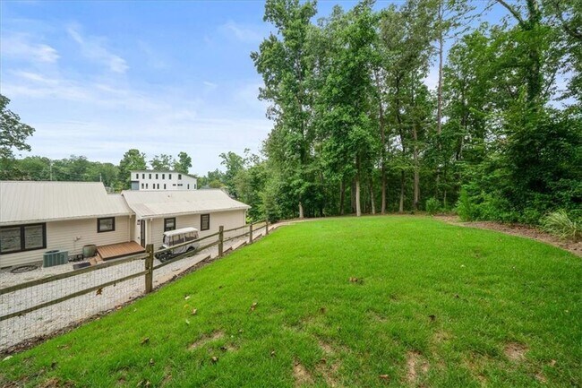 Building Photo - 6340 Reives Rd
