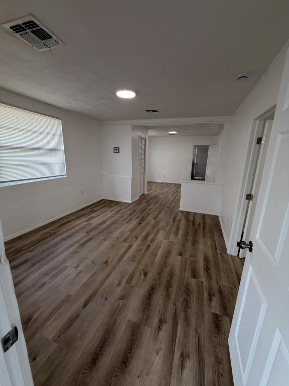 Building Photo - 1045 W Gore St