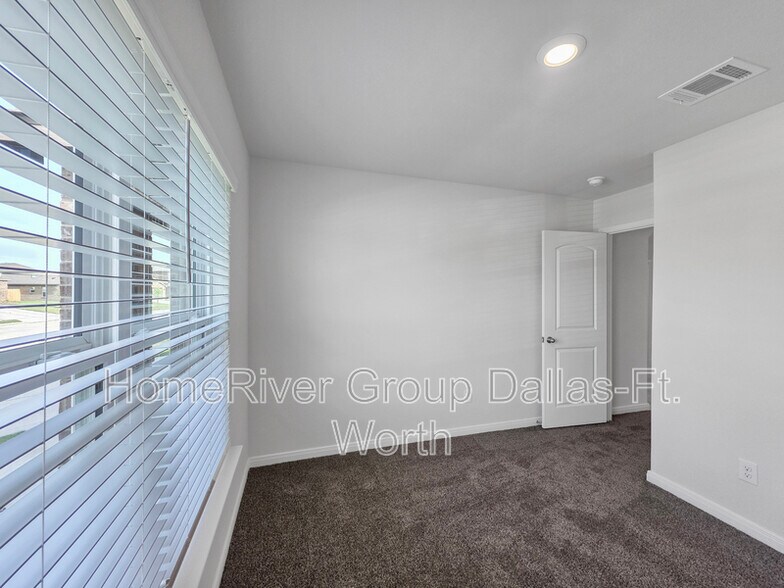 Building Photo - 246 Shaw Creek Blvd