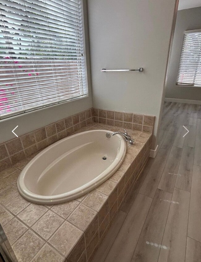 Building Photo - Stunning Single Story Home in Anthem Country Club with Casita