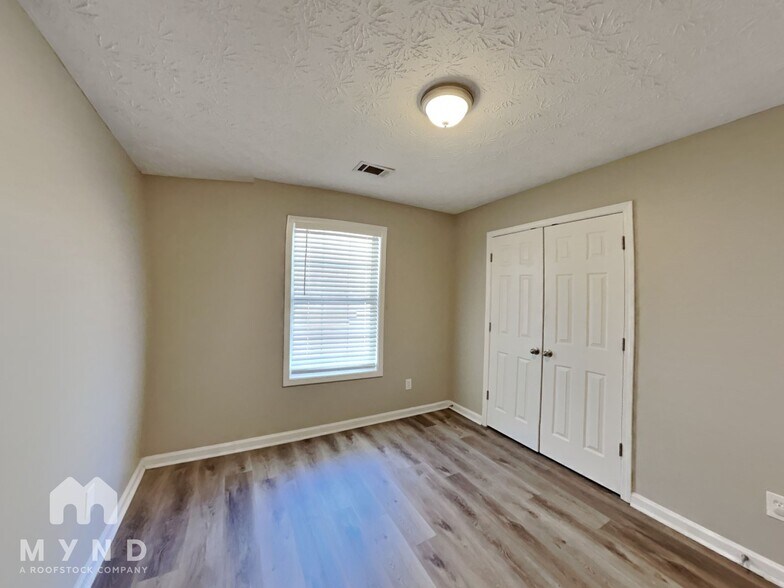 Building Photo - 130 Wynfield Dr