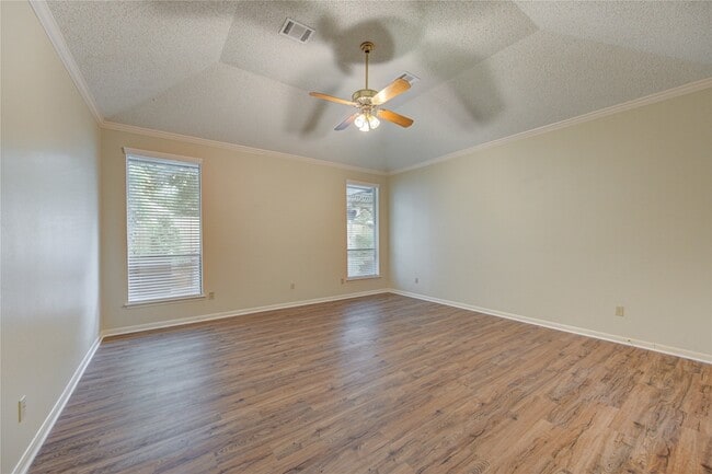 Building Photo - 12307 Rocky Knoll Dr