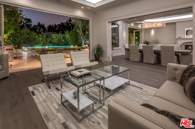 Building Photo - 210 S Westgate Ave