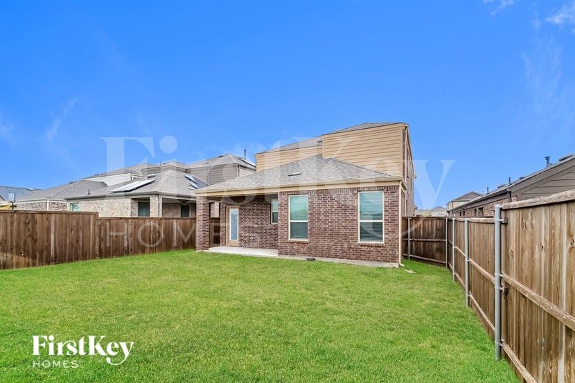 Building Photo - 7509 Continental Dr