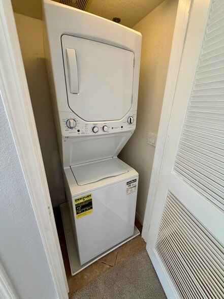 washer and dryer - 4942 Haight Trl