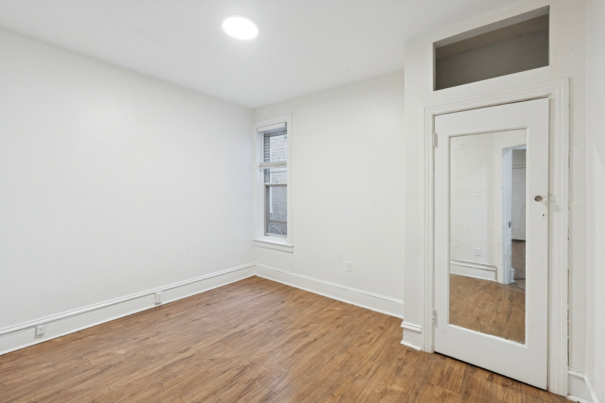 Building Photo - 6020 Catharine St