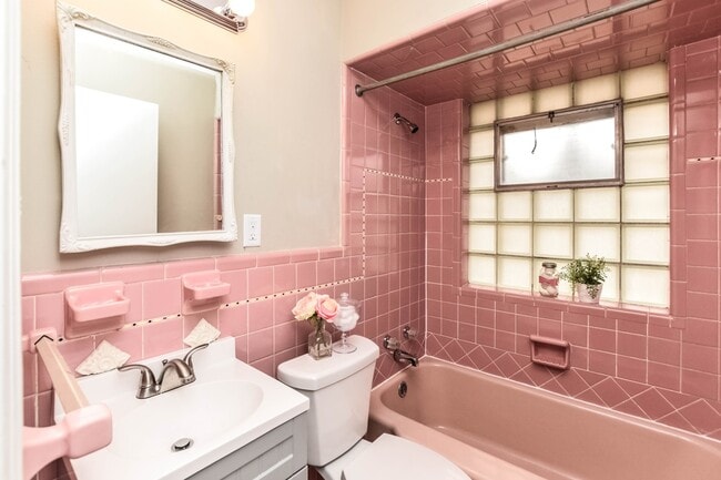 Building Photo - Rental Home in Ferguson MO