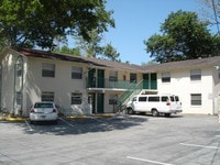 Building Photo - Kennedy Rd. - 1221 Unit 43