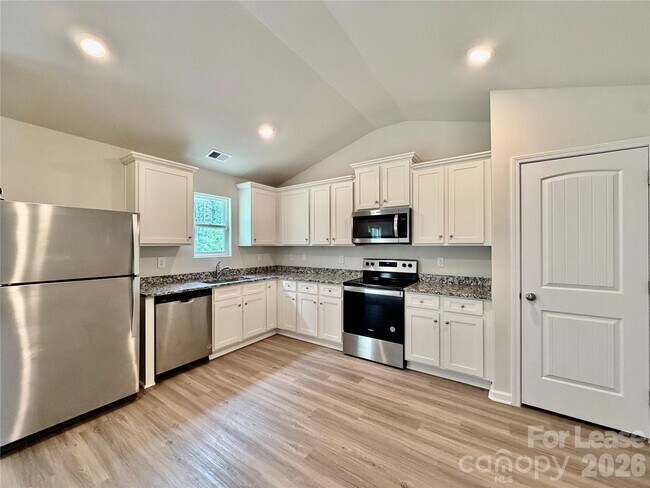 Building Photo - 3118 Maple Rdg Dr