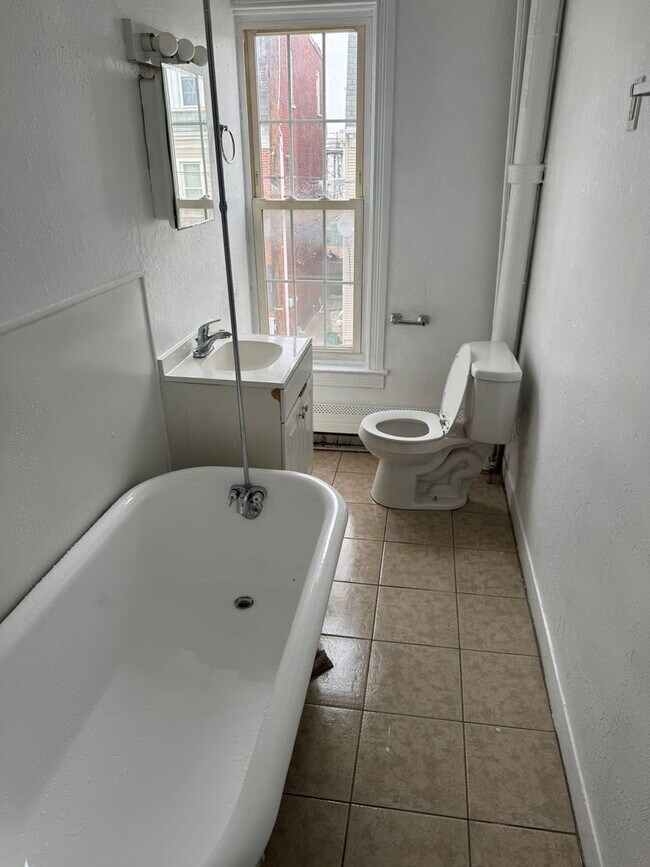 Building Photo - Available Now - York City SD