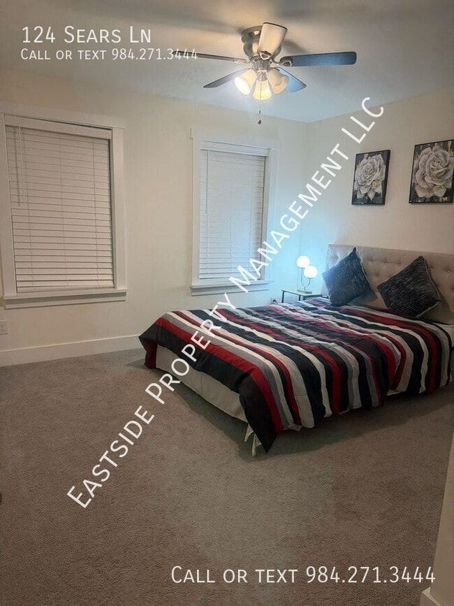 Building Photo - 124 Sears Ln