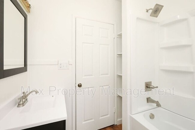 Building Photo - 1113 Douglas Ave