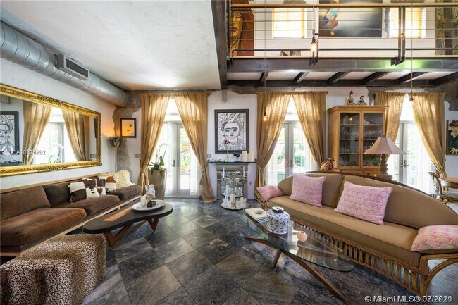 Building Photo - 681 NE 57th St