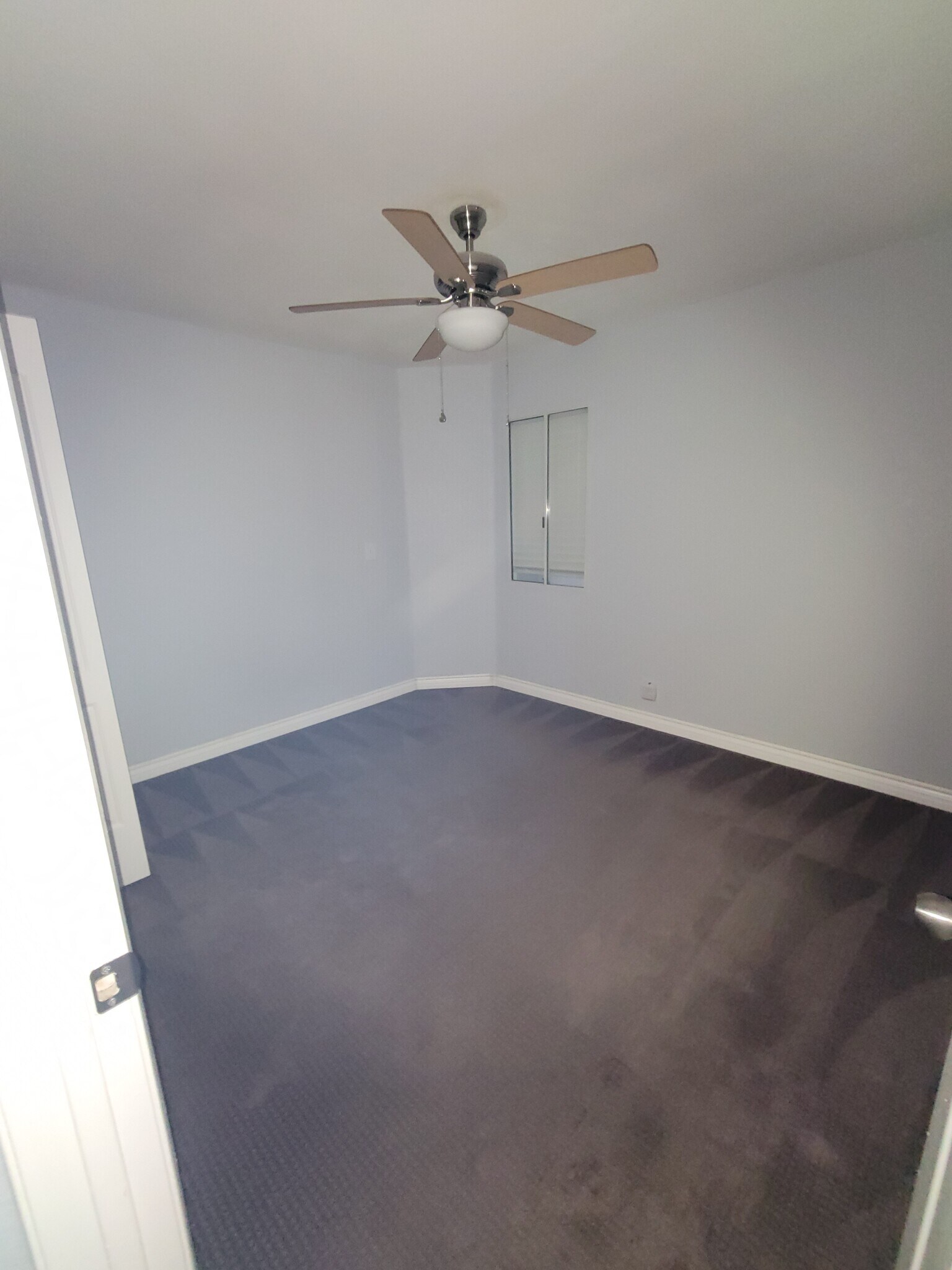 Building Photo - 491 W Carter St