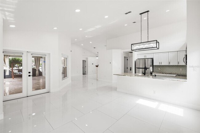 Building Photo - 9022 Westbay Blvd