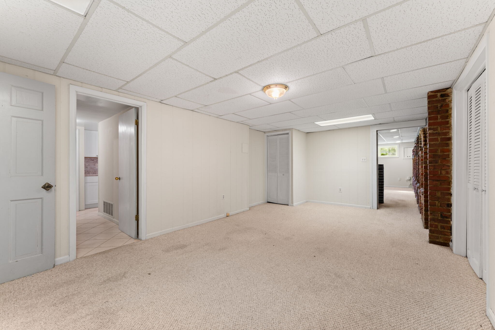 Large den or 6th bedroom in Lower Level - 9 Snug Hill Ct