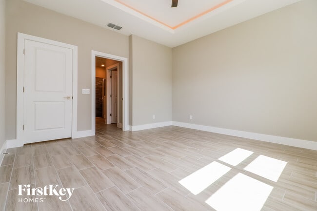 Building Photo - 258 Big Sioux Dr