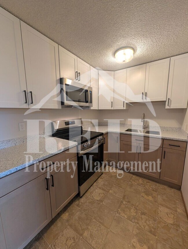 Building Photo - Illahee6056