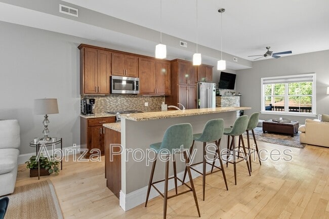 Building Photo - 3612 Flad Ave