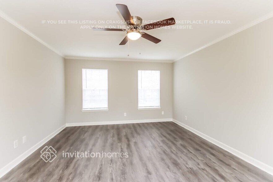 Building Photo - 3807 El James Dr