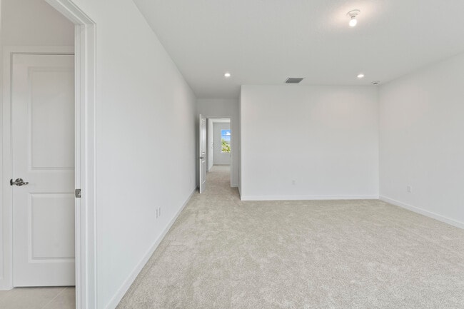 Building Photo - 7292 Lenora Ln