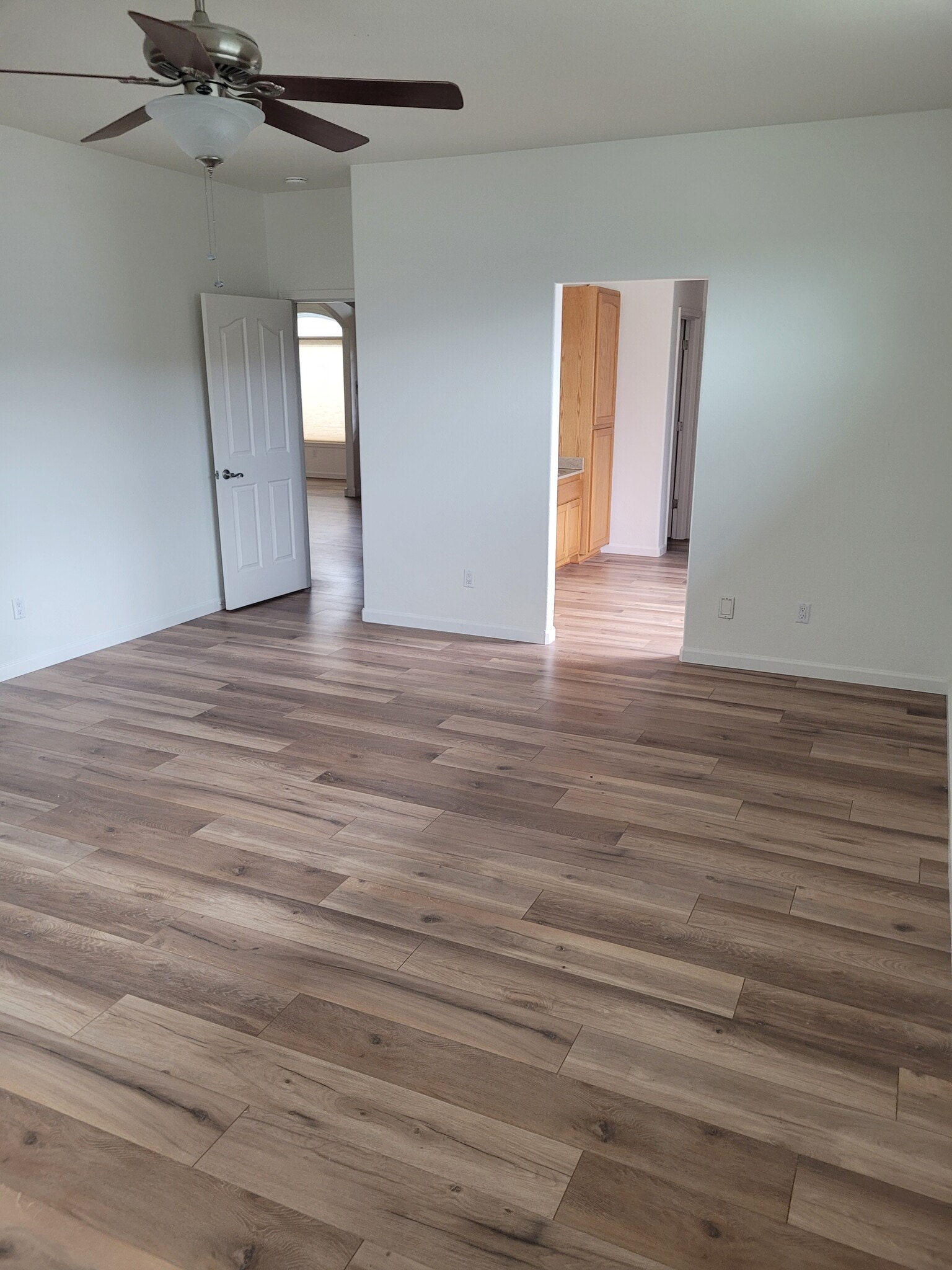 Building Photo - 396 Patricia Ln